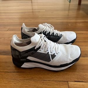 North face hiking shoes!! Size 7.5